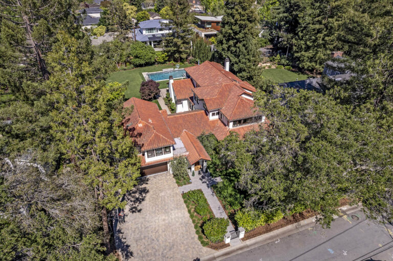 Smaller Aerial (3)